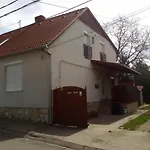 ゲストハウス Budai Vam Apartmanhaz