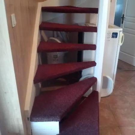 Budai Vam Apartmanhaz Pecs