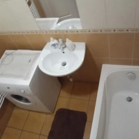 Budai Vam Apartmanhaz Pecs