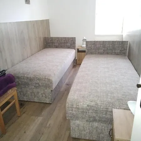 Pensiune Budai Vam Apartmanhaz