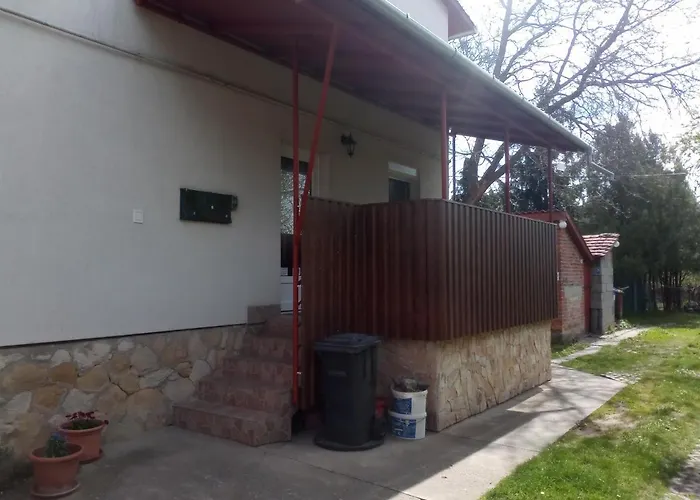 Budai Vam Apartmanhaz