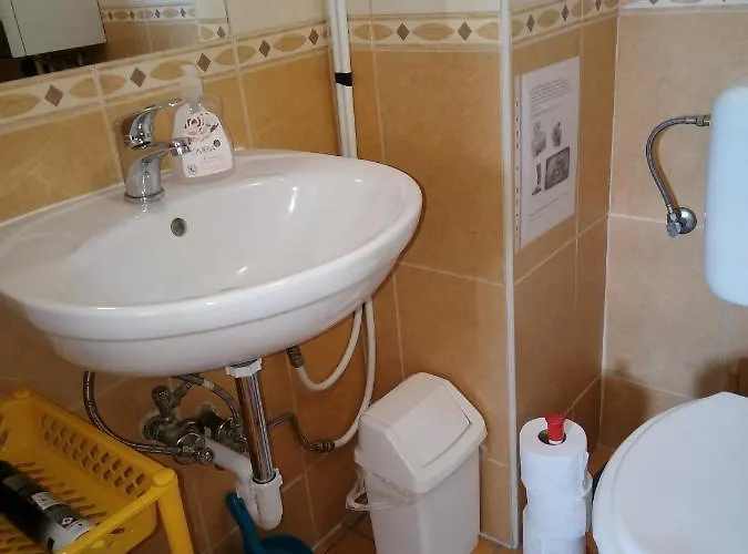 Budai Vam Apartmanhaz بيت ضيافة