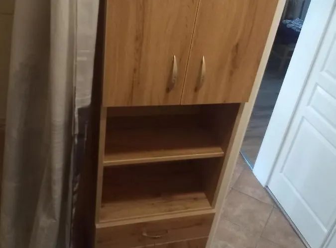 Budai Vam Apartmanhaz بيت ضيافة *